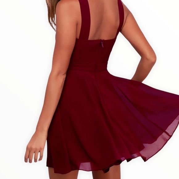 Lulu’s Forevermore Burgundy Skater Dress Halter Neck NWT size Small - Picture 2 of 13